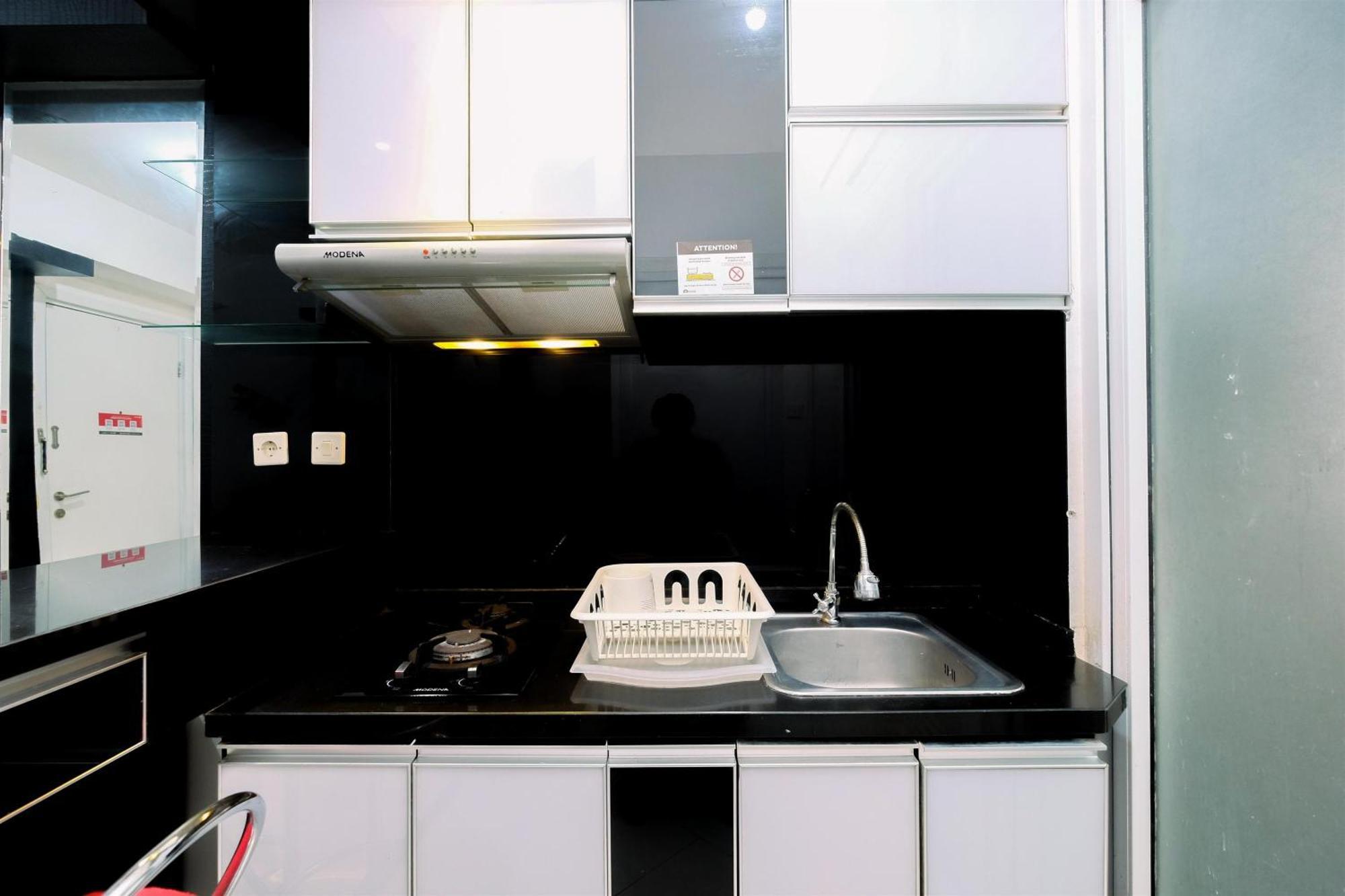 And Modern 1br Pramuka By Travelio Apartment *